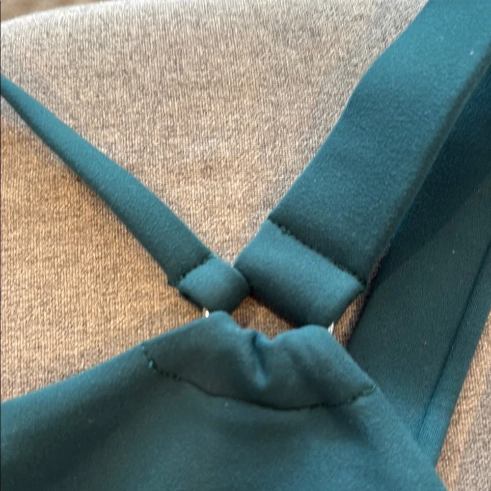 Peloton Cadent O-Ring one shoulder bra. NWT